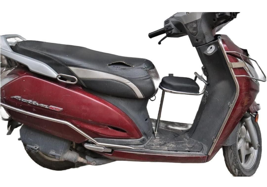 ScootySecure™ Baby Seat – Where Every Ride Feels Like a Hug